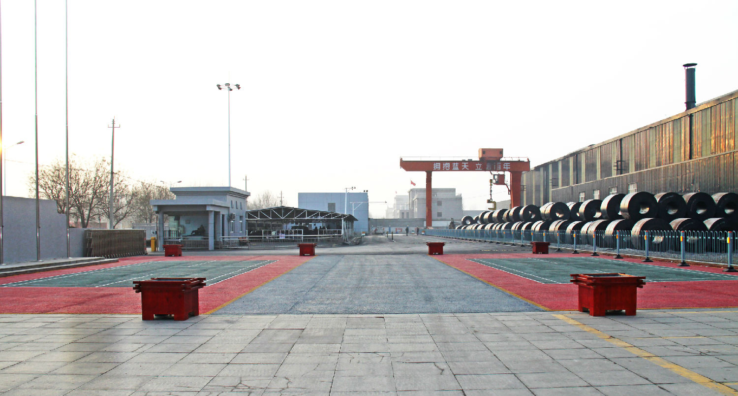 藍天廠區.jpg